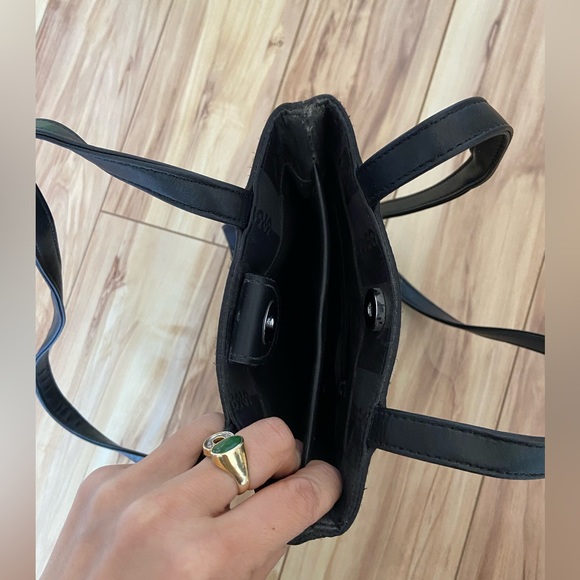 Vintage y2k black Guess shoulder bag - Picture 7 of 8